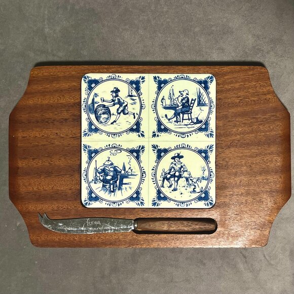 Vintage Delft Blue cheese board with knife, wood + ceramic with tiles blue/white - Picture 1 of 5